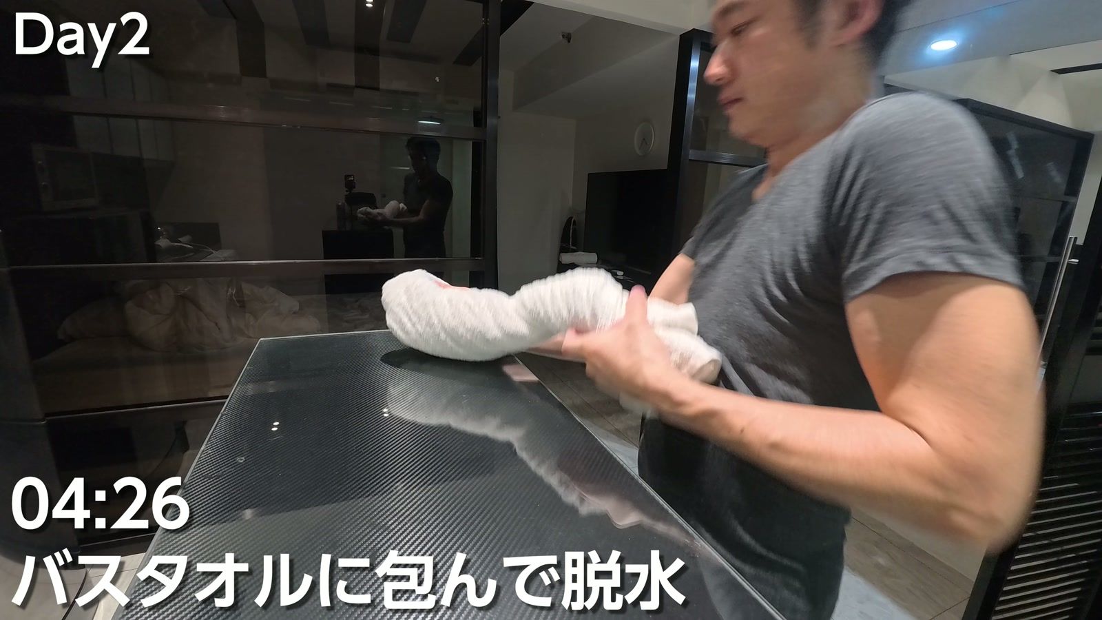 西北拉面のポテト牛肉飯、330ペソ（875円）。深夜4時、確実に太る時間と内容